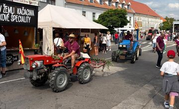FOTO: Račianske vinobrania láka tisíce návštevníkov