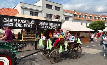 FOTO: Račianske vinobrania láka tisíce návštevníkov