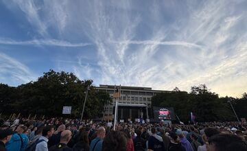 FOTO: Na Námestí slobody v Bratislave sa začal protest