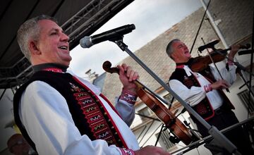 FOTO: Dúbravské hody ohúrili svojou atmosférou. Pozrite sa, ako vyzerali