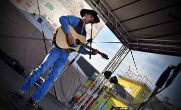 FOTO: Dúbravské hody ohúrili svojou atmosférou. Pozrite sa, ako vyzerali