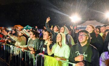 FOTO: Karloveské hody opäť prilákali stovky návštevníkov. Takáto atmosféra tam panovala