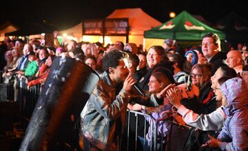 FOTO: Karloveské hody opäť prilákali stovky návštevníkov. Takáto atmosféra tam panovala