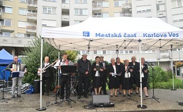 FOTO: Karloveské hody opäť prilákali stovky návštevníkov. Takáto atmosféra tam panovala