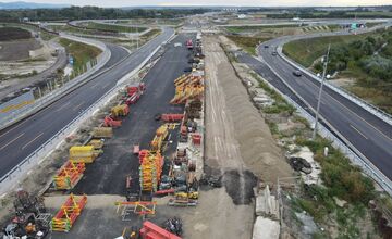 FOTO: Fotky z dronu odhalili robustné rozširovanie diaľnice pri Triblavíne.