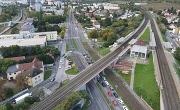 FOTO: Kolóny na Račianskej spôsobila zmena svetelnej signalizácie pre električky