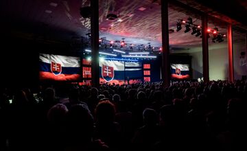 FOTO: Podujatie Smeru 17. novembra v Nitre