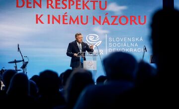 FOTO: Podujatie Smeru 17. novembra v Nitre