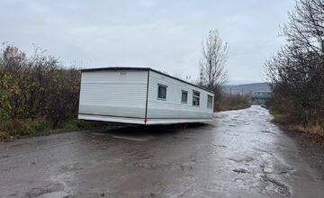 FOTO: V chatárskej oblasti v Rači zapadol príves
