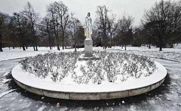FOTO: Na Bratislavu spadol tohtoročný prvý sneh