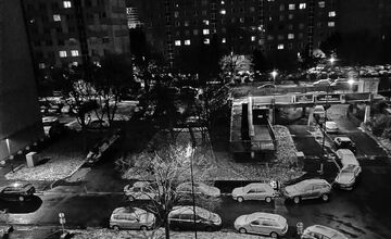 FOTO: V Petržalke sa tešia prvej snehovej nádielke