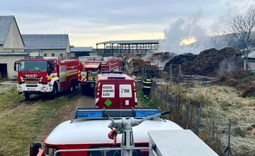 FOTO: Požiar družstva vo Vajnoroch