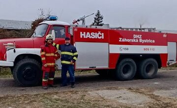 FOTO: Požiar družstva vo Vajnoroch