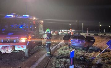 FOTO: Nehoda medzi Blatným a Sencom