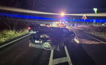 FOTO: Nehoda medzi Blatným a Sencom