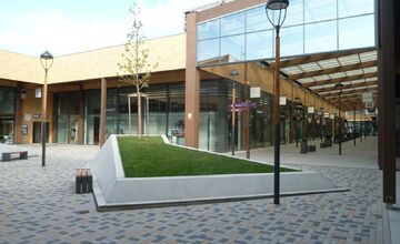 FOTO: Z bývalého outletu vo Voderadoch sa stane centrum inovácii