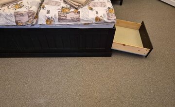 FOTO: Šimkovičová podľa Holečkovej kupuje posteľ za 10-tisíc, izba stojí 66-tisíc