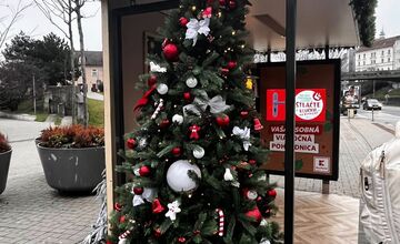 FOTO: Najkrajšia vianočná zastávka je na Zochovej