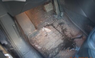 FOTO: Mrazy sú späť, ľad z kamiónov lieta, pokuty aj tresty sú reálne