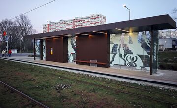 FOTO: Maľby na zastávkach petržalskej električky