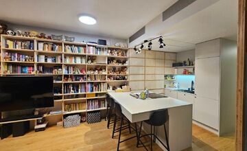 FOTO: Byt Arpáda Šoltésza v Skyparku