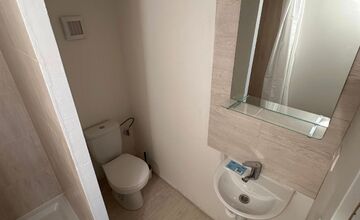 FOTO: Inzerát pobavil Bratislavčanov. Ide o kumbál či jednoizbový byt?