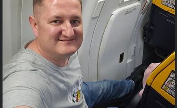 FOTO: Ryanair dookola zdieľa Patrikove fotky. Ten si pýta letenky zadarmo