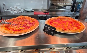 FOTO: RestPoint D4 ponuka jedál