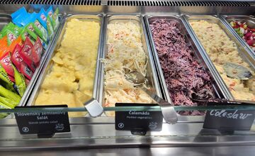 FOTO: RestPoint D4 ponuka jedál