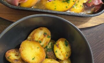 FOTO: Na Nože nenechali nitku suchú na pezinskej reštaurácii