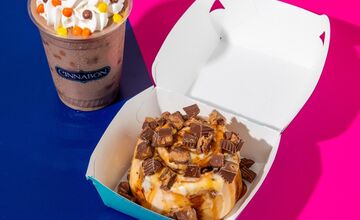 FOTO: V Bratislave otvorili drahšiu kaviareň a cukráreň Cinnabon