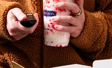 FOTO: V Bratislave otvorili drahšiu kaviareň a cukráreň Cinnabon