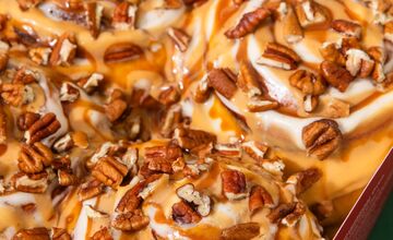 FOTO: V Bratislave otvorili drahšiu kaviareň a cukráreň Cinnabon