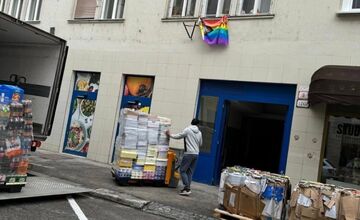 FOTO: Zásobovanie Lidlu na Grösslingovej