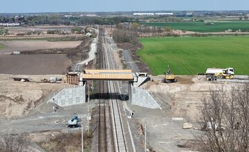 FOTO: FOTO: Pri Stupave rastie nový nadjazd: Nahradí železničné priecestie a zlepší dopravu v regióne