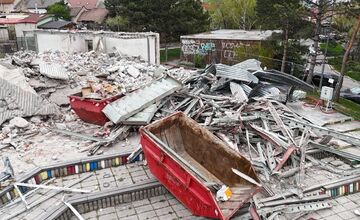 FOTO: Zo starého strediska moderné centrum. Rača mení Žarnovickú na miesto pre všetky generácie