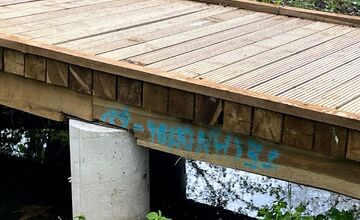 FOTO: Park vStupave len otvorili a už ho devastujú, ozval sa župan Droba