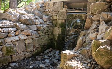 FOTO: Park vStupave len otvorili a už ho devastujú, ozval sa župan Droba