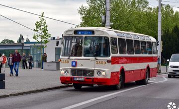 FOTO: Historické električky aj legendárne autobusy vyrazia do ulíc: Bratislava zažije víkend nostalgickej MHD zdarma